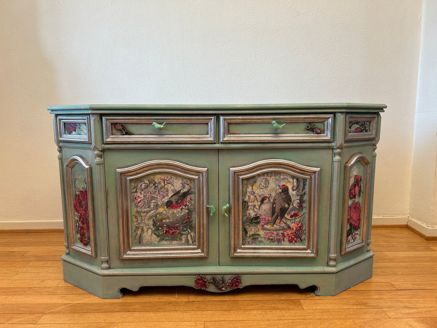 Vintage Kommode | Re-Designed | Oak Furniture | Mint Green Paint | Bird & Floral Décor | Handmade | Hand Painted