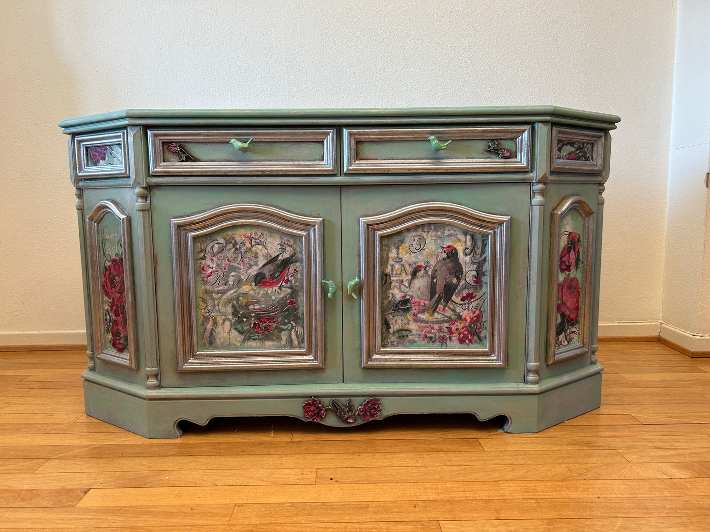 Vintage Kommode | Re-Designed | Oak Furniture | Mint Green Paint | Bird & Floral Décor | Handmade | Hand Painted