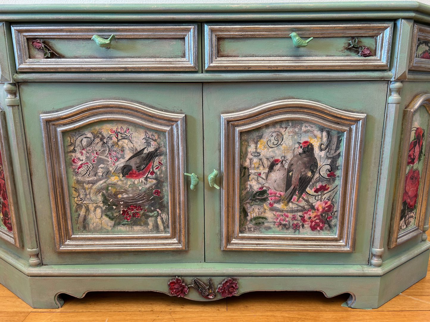 Vintage Kommode | Re-Designed | Oak Furniture | Mint Green Paint | Bird & Floral Décor | Handmade | Hand Painted