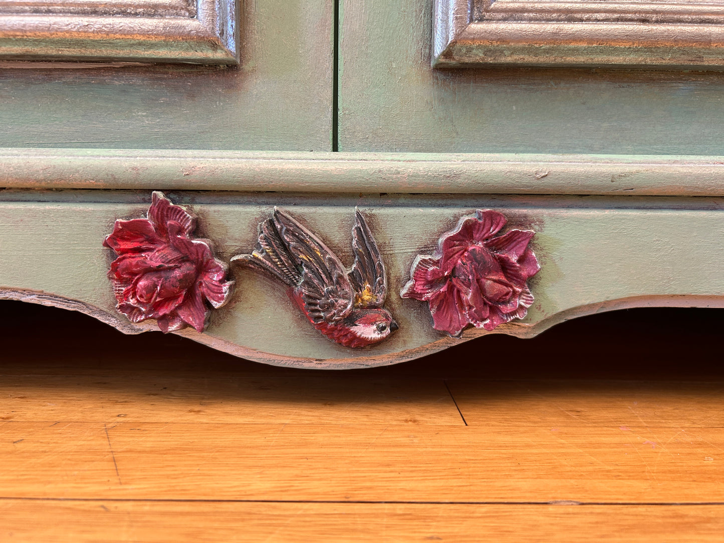Vintage Kommode | Re-Designed | Oak Furniture | Mint Green Paint | Bird & Floral Décor | Handmade | Hand Painted